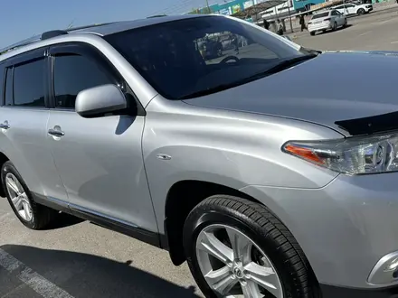 Toyota Highlander 2013 года за 13 000 000 тг. в Алматы – фото 3