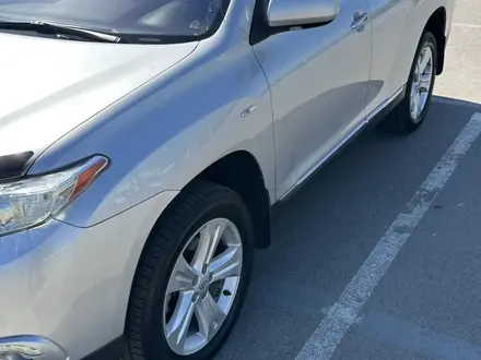 Toyota Highlander 2013 года за 13 000 000 тг. в Алматы – фото 18