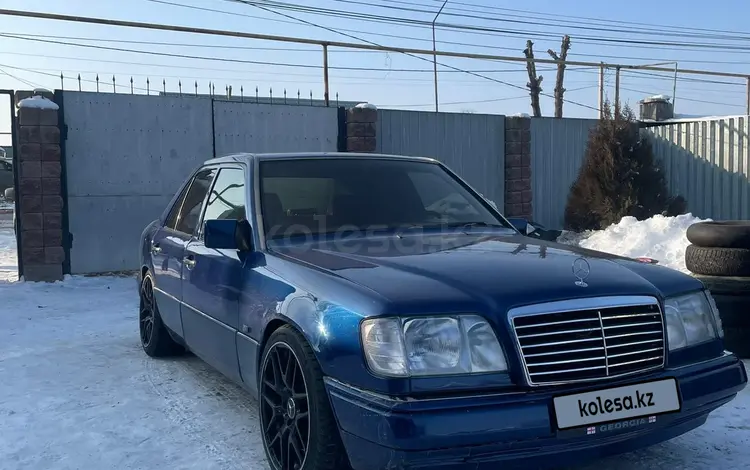 Mercedes-Benz E 320 1993 годаүшін2 500 000 тг. в Алматы