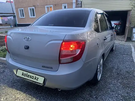 ВАЗ (Lada) Granta 2190 2013 года за 3 100 000 тг. в Актобе – фото 3