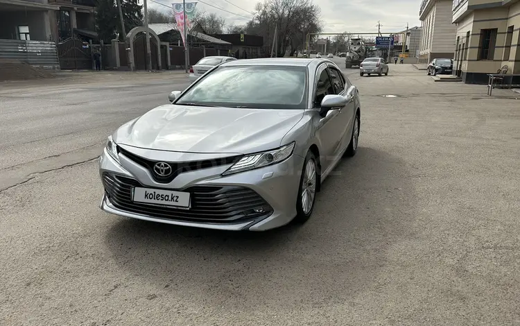 Toyota Camry 2019 года за 14 600 000 тг. в Алматы