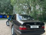 Mercedes-Benz E 220 1994 годаfor1 850 000 тг. в Экибастуз – фото 3