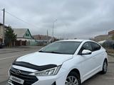Hyundai Elantra 2019 года за 6 790 000 тг. в Астана