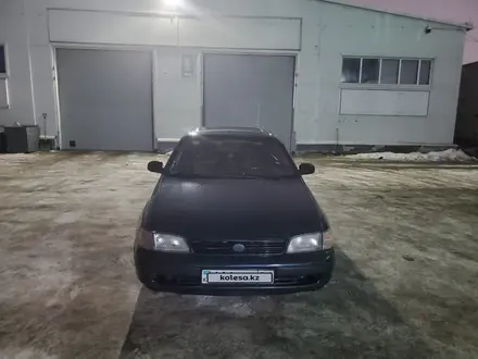 Toyota Carina E 1996 года за 1 700 000 тг. в Актобе – фото 2