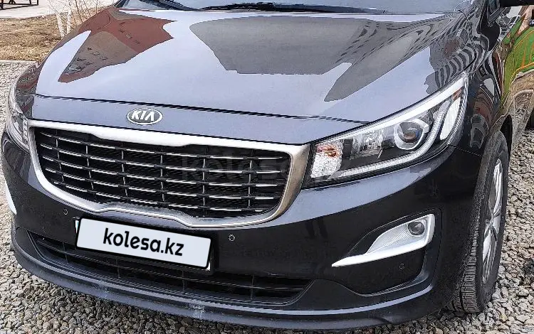 Kia Carnival 2019 года за 14 000 000 тг. в Астана