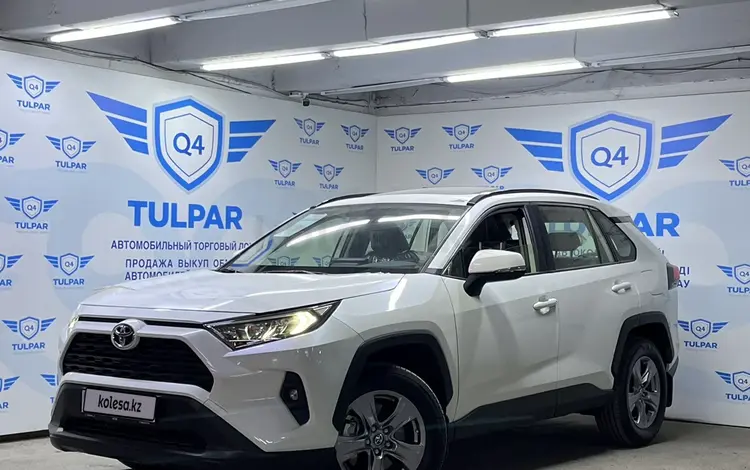 Toyota RAV4 2022 года за 19 650 000 тг. в Шымкент