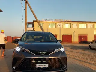 Toyota Sienna, 2021