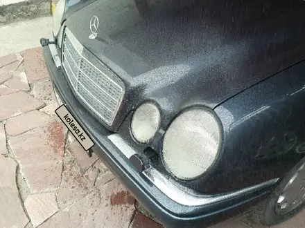 Mercedes-Benz E 280 1997 года за 3 800 000 тг. в Талдыкорган – фото 17