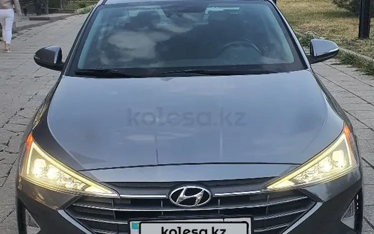 Hyundai Elantra 2019 годаүшін9 500 000 тг. в Алматы