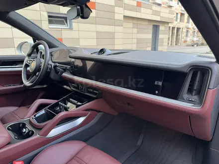 Porsche Cayenne Coupe 2024 года за 75 000 000 тг. в Алматы – фото 21