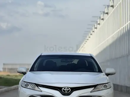 Toyota Camry 2019 года за 15 000 000 тг. в Алматы