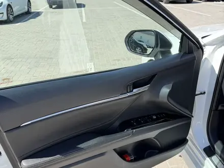 Toyota Camry 2019 года за 15 000 000 тг. в Алматы – фото 4