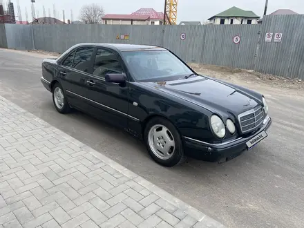 Mercedes-Benz E 420 1996 года за 2 500 000 тг. в Алматы