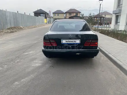 Mercedes-Benz E 420 1996 года за 2 500 000 тг. в Алматы – фото 3