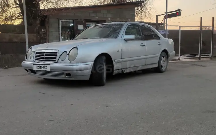 Mercedes-Benz E 230 1997 годаүшін3 500 000 тг. в Алматы