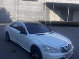 Mercedes-Benz S 550 2008 года за 5 390 000 тг. в Астана – фото 3