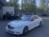 Mercedes-Benz S 550 2008 года за 5 390 000 тг. в Астана