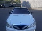 Mercedes-Benz S 550 2008 года за 5 390 000 тг. в Астана – фото 2