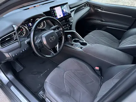 Toyota Camry 2023 года за 17 300 000 тг. в Караганда – фото 19