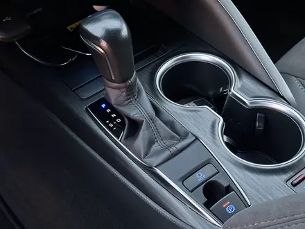 Toyota Camry 2023 года за 17 300 000 тг. в Караганда – фото 16