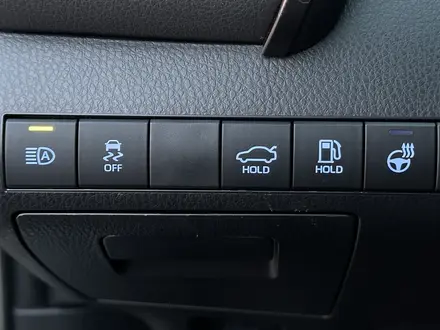 Toyota Camry 2023 года за 17 300 000 тг. в Караганда – фото 23