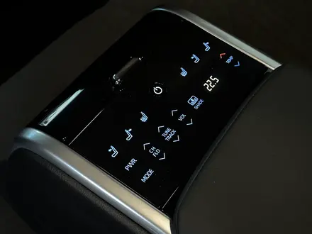 Toyota Camry 2023 года за 17 300 000 тг. в Караганда – фото 27