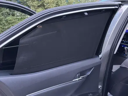 Toyota Camry 2023 года за 17 300 000 тг. в Караганда – фото 28