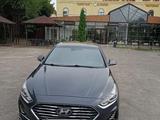 Hyundai Sonata 2018 годаүшін7 700 000 тг. в Алматы