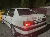 Volkswagen Vento 1993 года за 850 000 тг. в Караганда