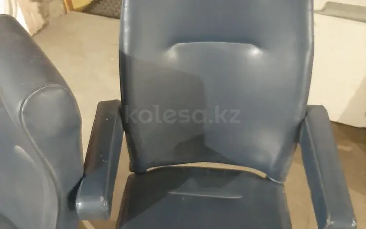 Кожаные кресла за 20 000 тг. в Павлодар