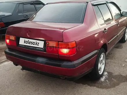 Volkswagen Vento 1993 года за 1 100 000 тг. в Астана – фото 4