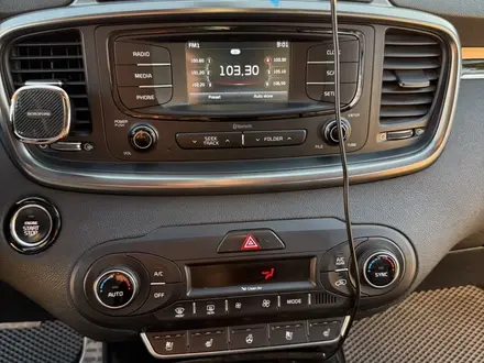 Kia Sorento 2015 года за 11 000 000 тг. в Уральск – фото 12
