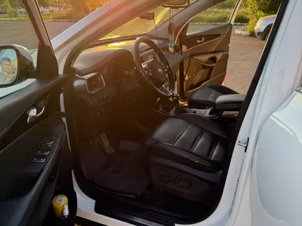 Kia Sorento 2015 года за 11 000 000 тг. в Уральск – фото 5