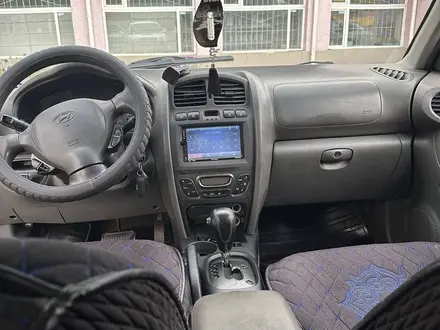 Hyundai Santa Fe 2004 года за 2 700 000 тг. в Экибастуз – фото 2