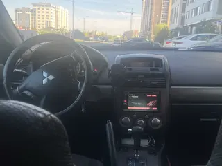 Mitsubishi Galant