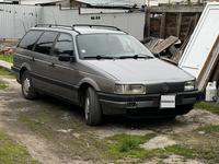 Volkswagen Passat 1993 годаүшін2 400 000 тг. в Алматы