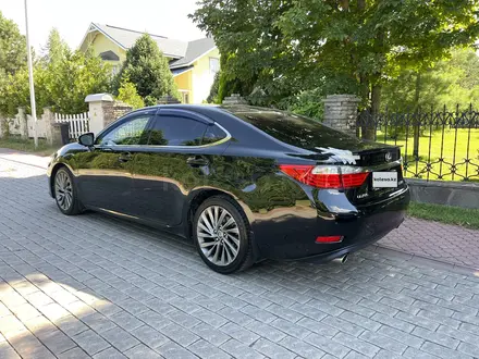 Lexus ES 250 2013 года за 11 800 000 тг. в Алматы – фото 5