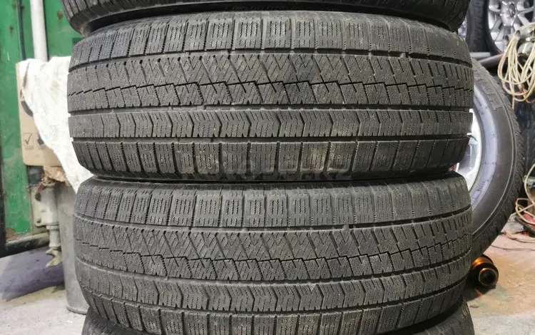 Резина 215/60 r16 Bridgestone из Японии за 72 000 тг. в Алматы