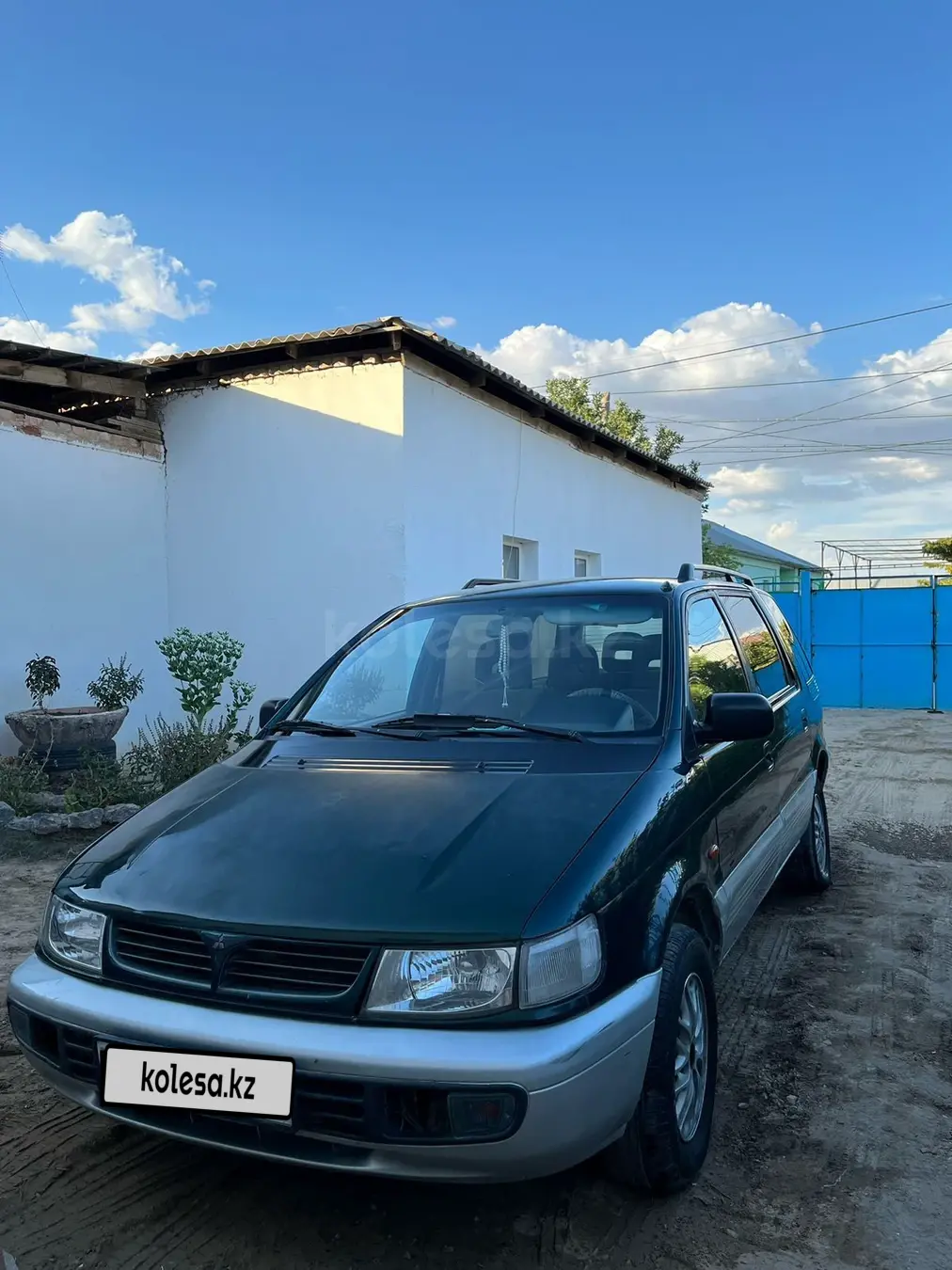Mitsubishi Space Wagon, 1998
