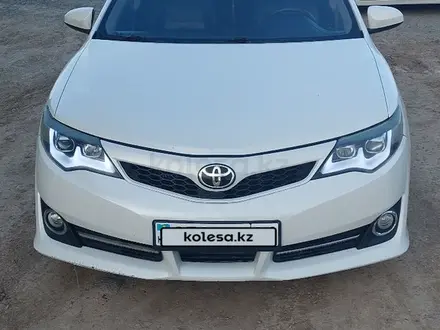 Toyota Camry 2012 года за 8 600 000 тг. в Атырау