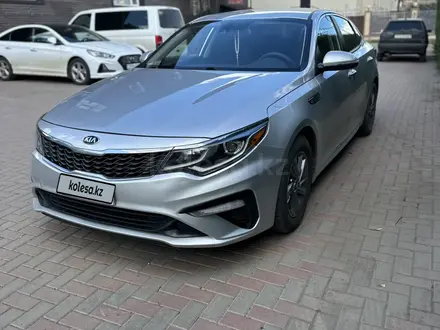 Kia Optima 2018 года за 6 800 000 тг. в Уральск – фото 2