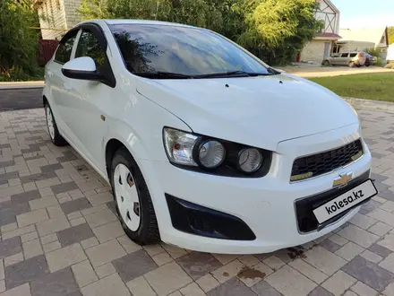 Chevrolet Aveo 2013 года за 3 500 000 тг. в Костанай – фото 3