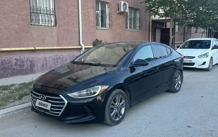 Hyundai Elantra 2017 года за 4 000 000 тг. в Актау