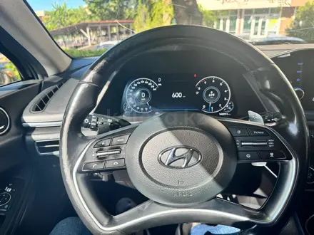 Hyundai Sonata 2021 года за 10 500 000 тг. в Алматы – фото 17