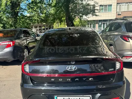 Hyundai Sonata 2021 года за 10 500 000 тг. в Алматы – фото 6