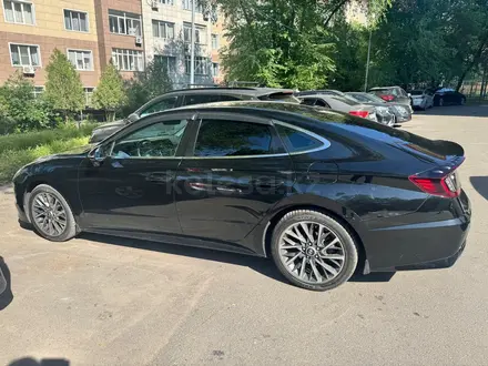 Hyundai Sonata 2021 года за 10 500 000 тг. в Алматы – фото 7