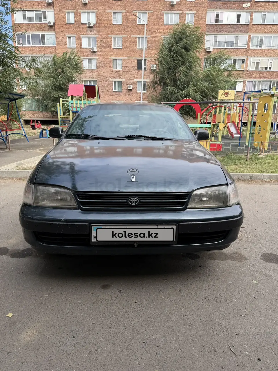Toyota Carina, 1993