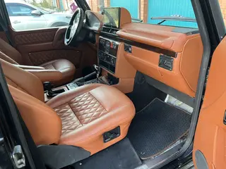 Mercedes-Benz G 320