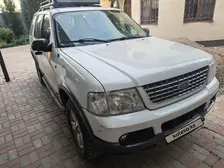 Ford Explorer, 2004