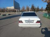 Mercedes-Benz E 220 1995 года за 1 500 000 тг. в Арысь – фото 4